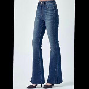 Risen Side Slit Flare Jeans